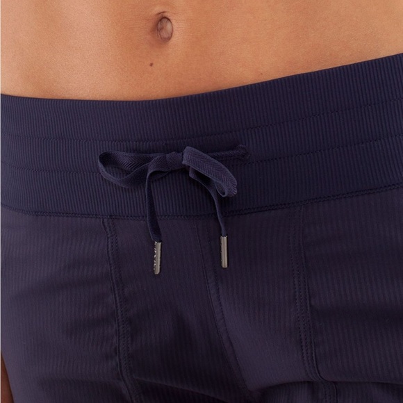 Lululemon Studio Crop - Picture 5 of 14